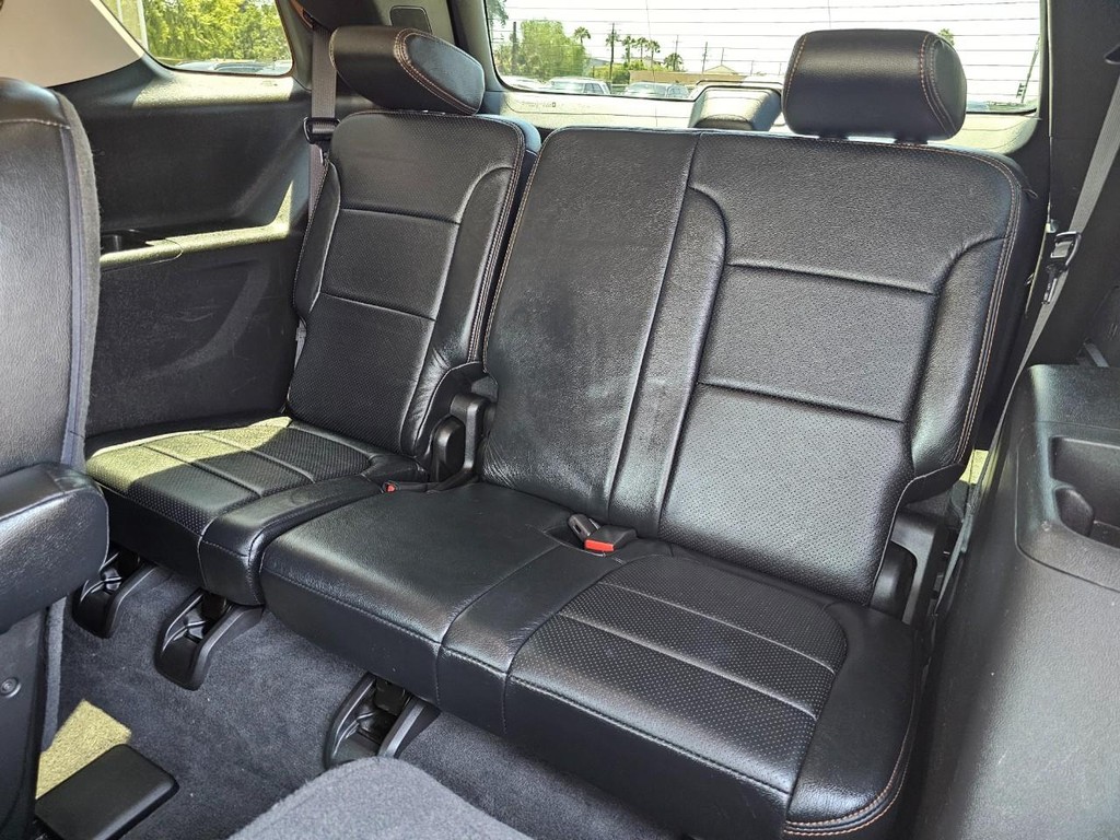 Chevrolet Traverse Vehicle Full-screen Gallery Image 27