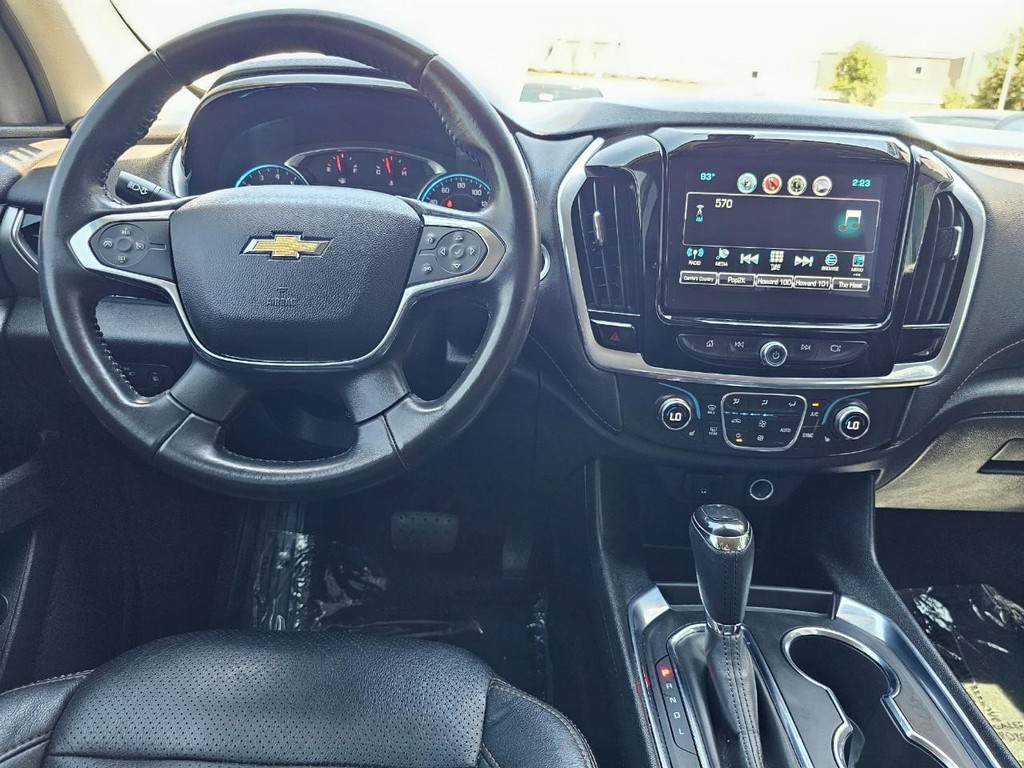Chevrolet Traverse Vehicle Full-screen Gallery Image 32
