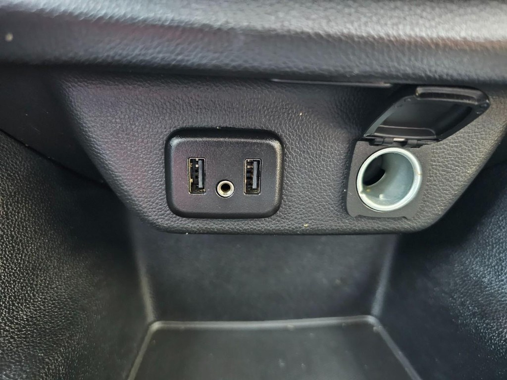 Chevrolet Traverse Vehicle Full-screen Gallery Image 35