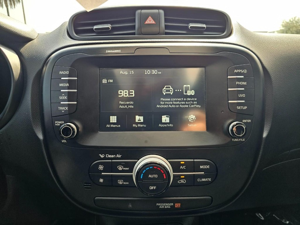 Kia Soul Vehicle Full-screen Gallery Image 29