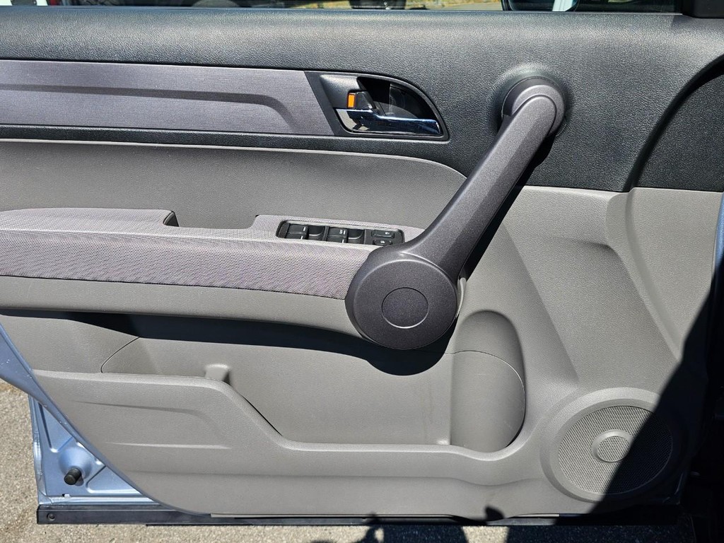 Honda CR-V Vehicle Full-screen Gallery Image 17