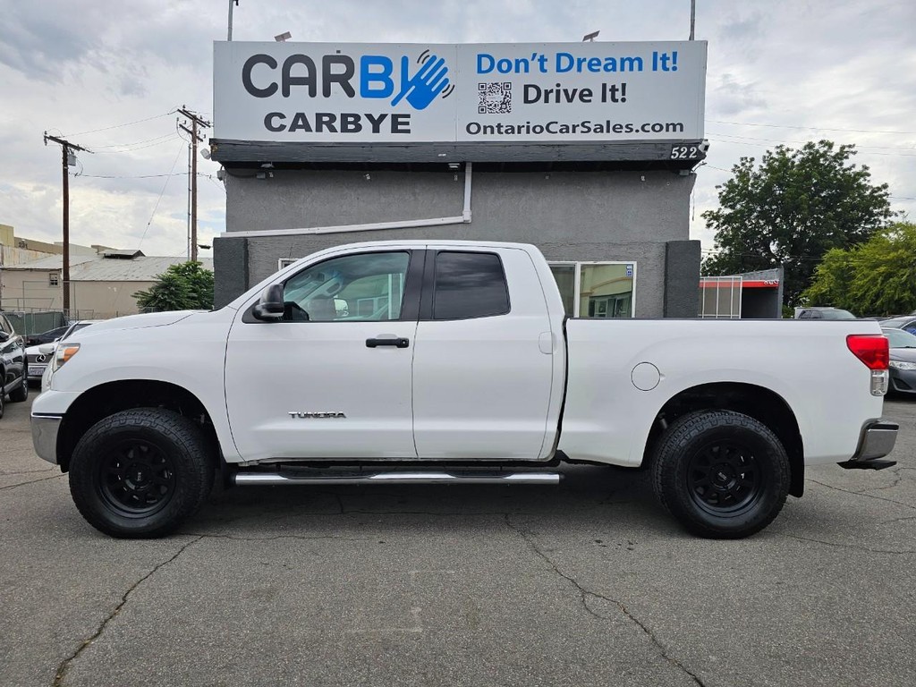 Toyota Tundra 4WD Truck Vehicle Full-screen Gallery Image 03