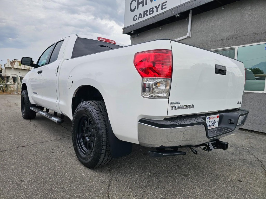 Toyota Tundra 4WD Truck Vehicle Full-screen Gallery Image 04