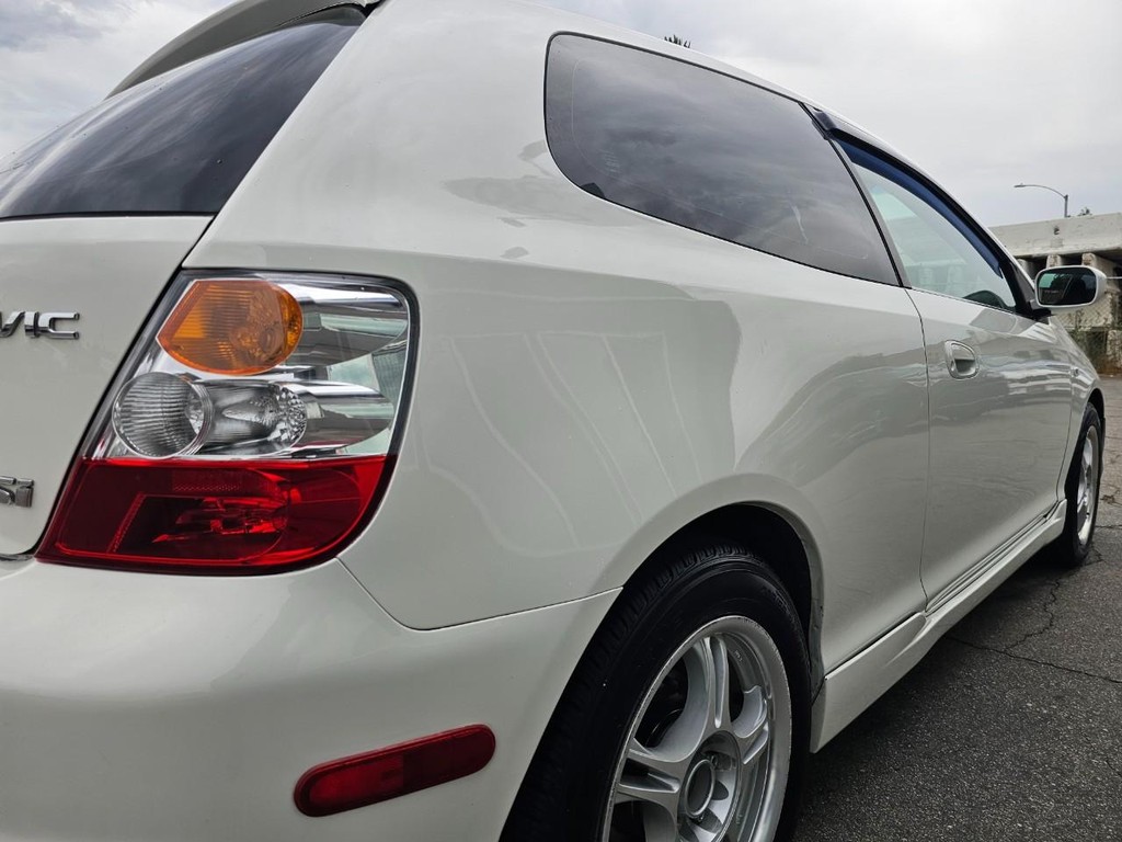 Honda Civic Si Vehicle Full-screen Gallery Image 13