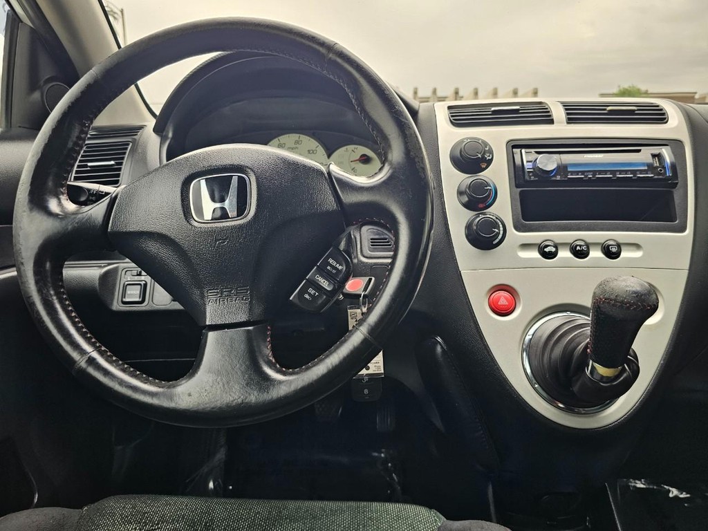 Honda Civic Si Vehicle Full-screen Gallery Image 25