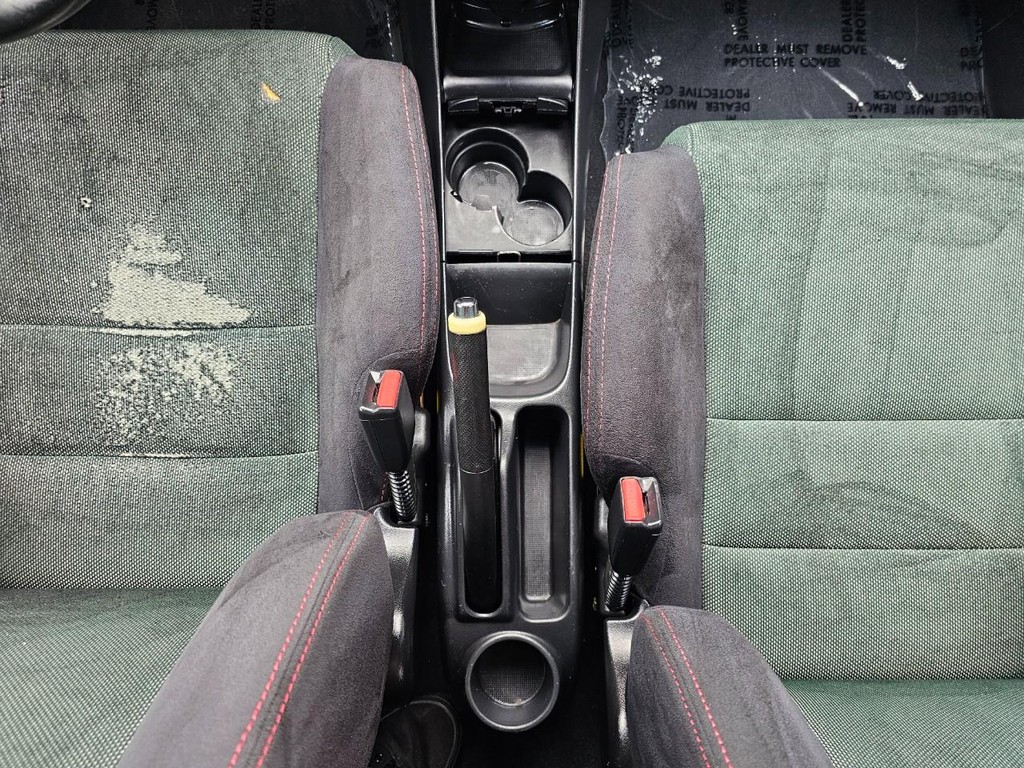 Honda Civic Si Vehicle Full-screen Gallery Image 28