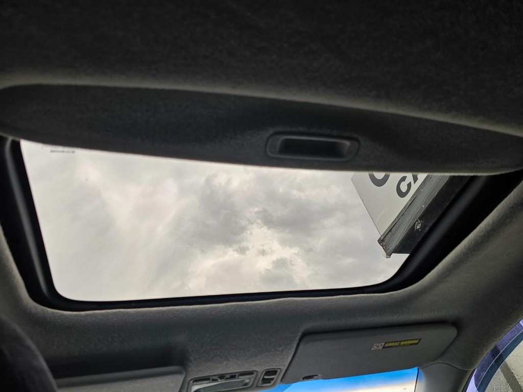 Honda Civic Si Vehicle Full-screen Gallery Image 29