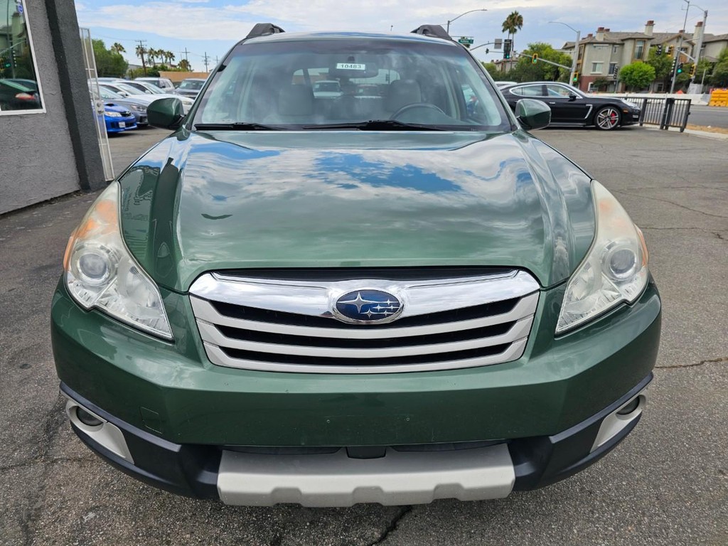 Subaru Outback Vehicle Full-screen Gallery Image 09