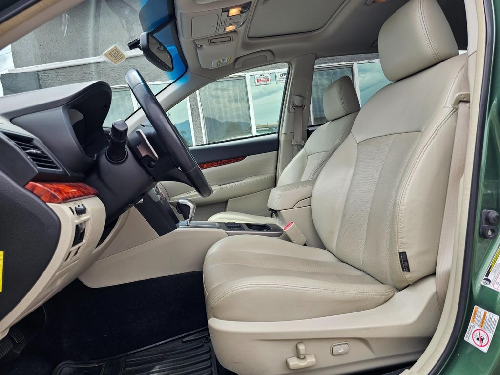 Subaru Outback Vehicle Full-screen Gallery Image 21