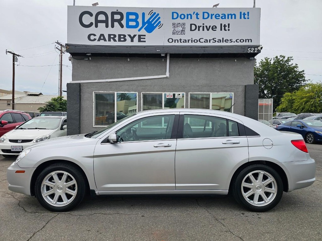 Chrysler Sebring Vehicle Full-screen Gallery Image 03