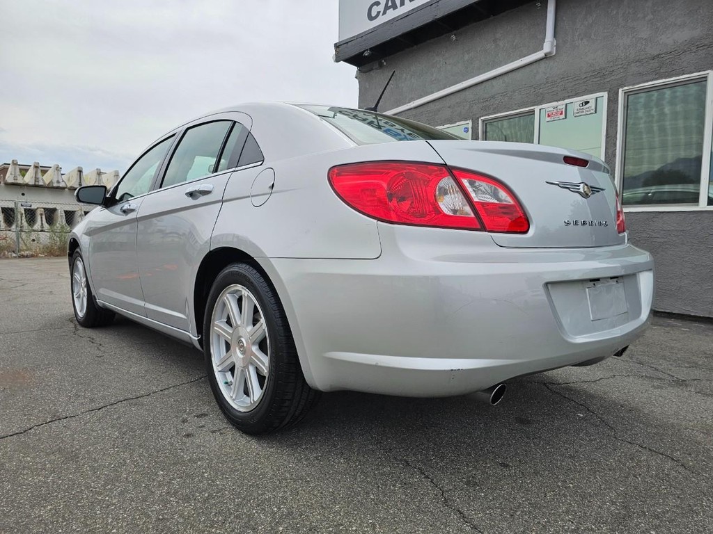Chrysler Sebring Vehicle Full-screen Gallery Image 04