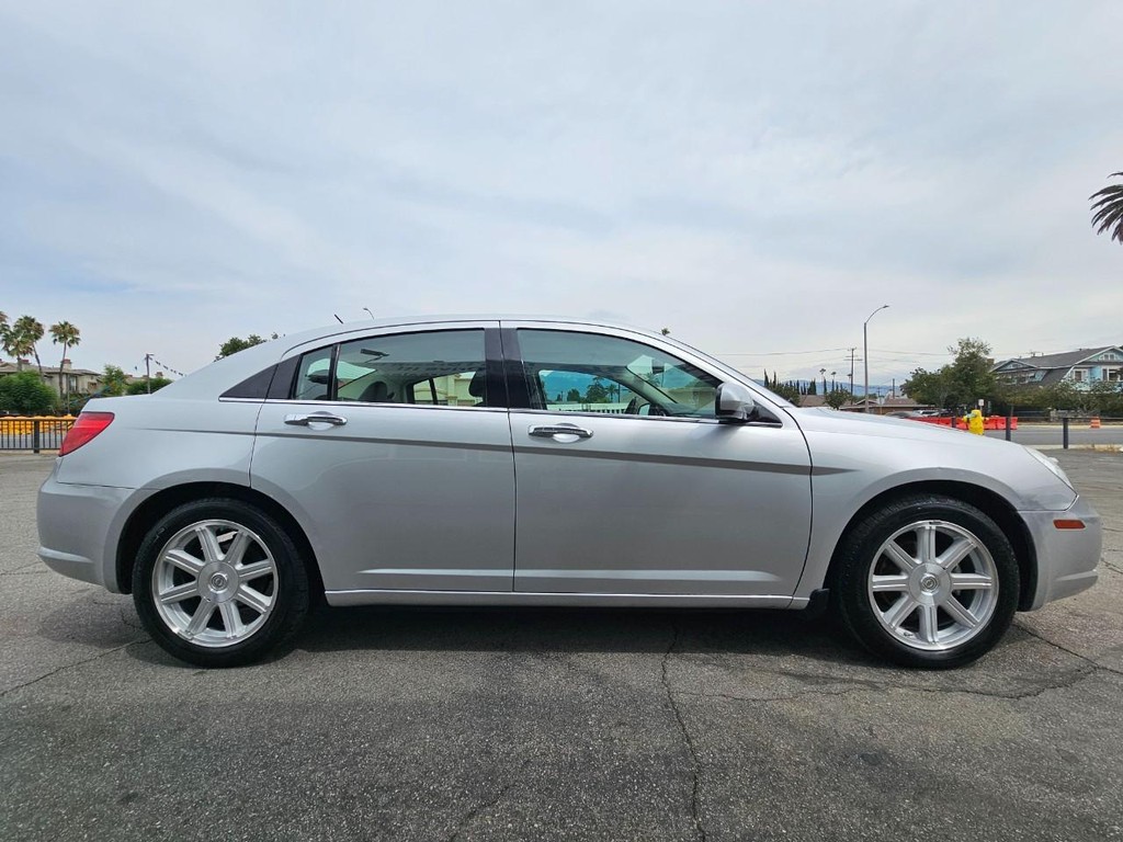 Chrysler Sebring Vehicle Full-screen Gallery Image 07