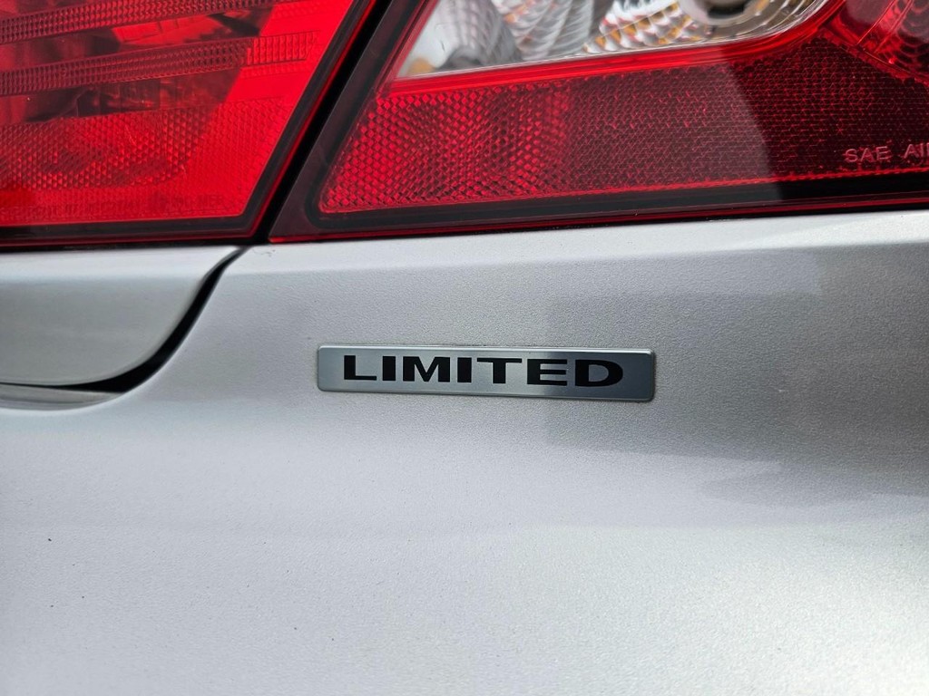 Chrysler Sebring Vehicle Full-screen Gallery Image 14