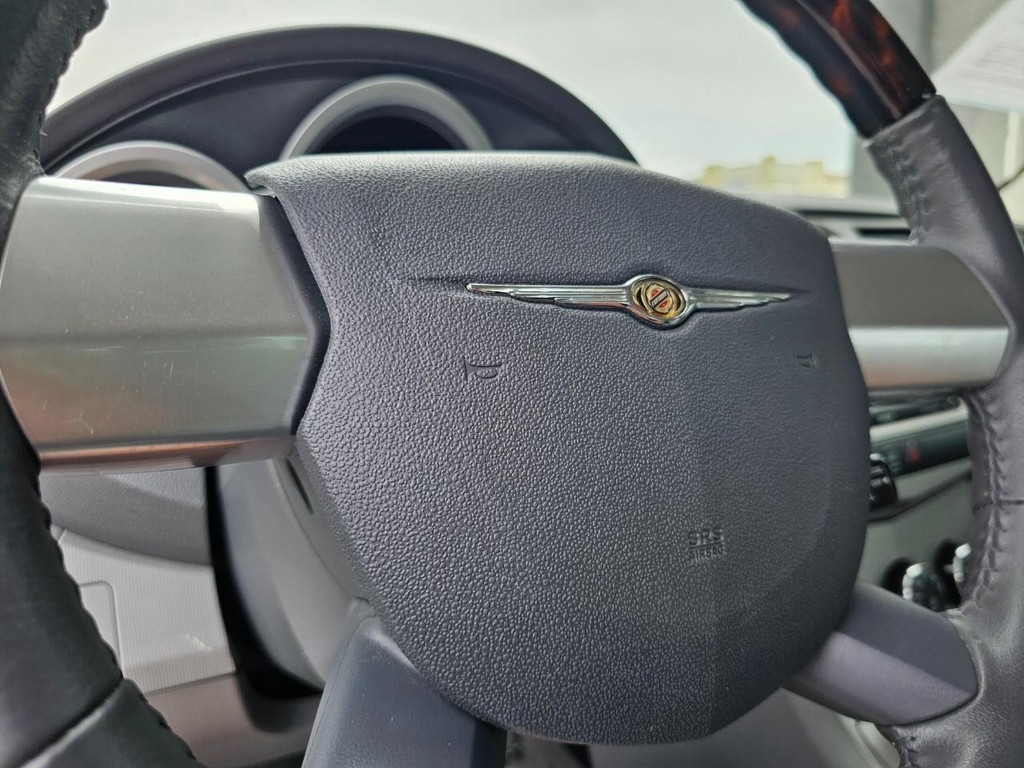 Chrysler Sebring Vehicle Full-screen Gallery Image 20