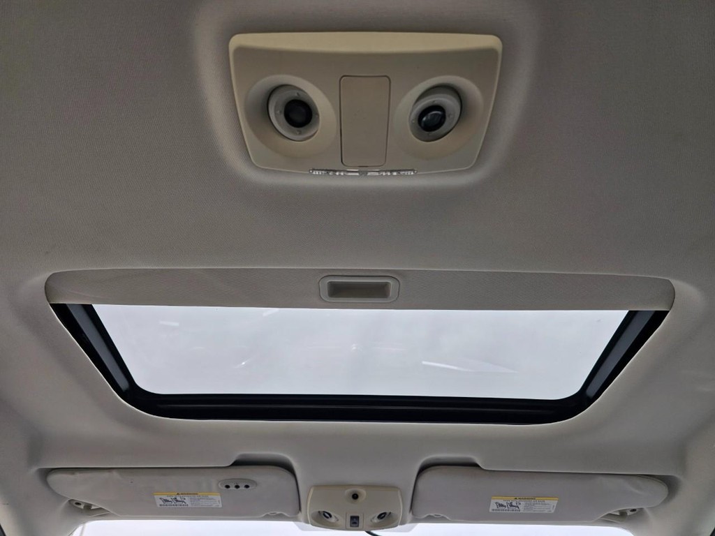 Chrysler Sebring Vehicle Full-screen Gallery Image 33