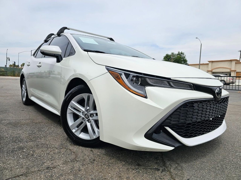 Toyota Corolla Hatchback Vehicle Full-screen Gallery Image 08