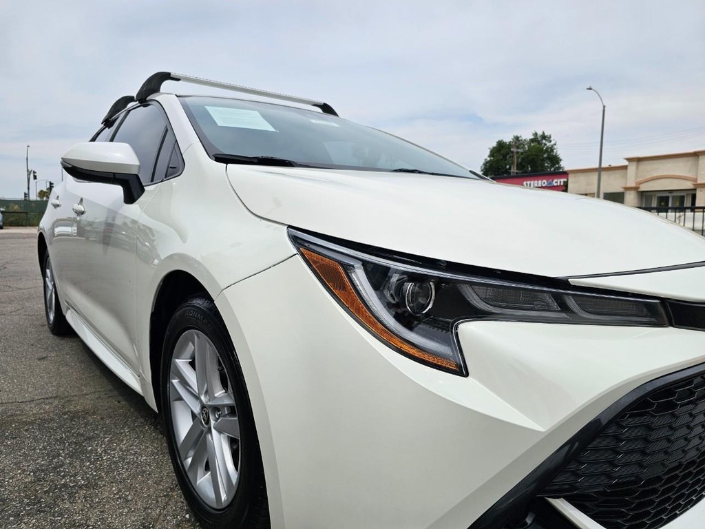 Toyota Corolla Hatchback Vehicle Full-screen Gallery Image 10