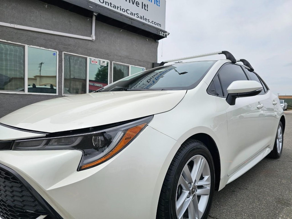 Toyota Corolla Hatchback Vehicle Full-screen Gallery Image 11