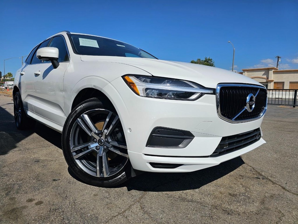 Volvo XC60 Vehicle Full-screen Gallery Image 08