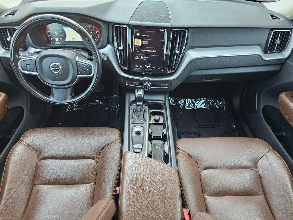 Volvo XC60 Vehicle Full-screen Gallery Image 29