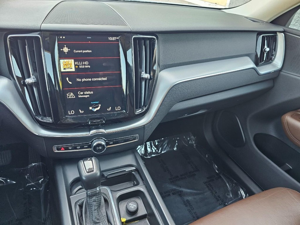 Volvo XC60 Vehicle Full-screen Gallery Image 33