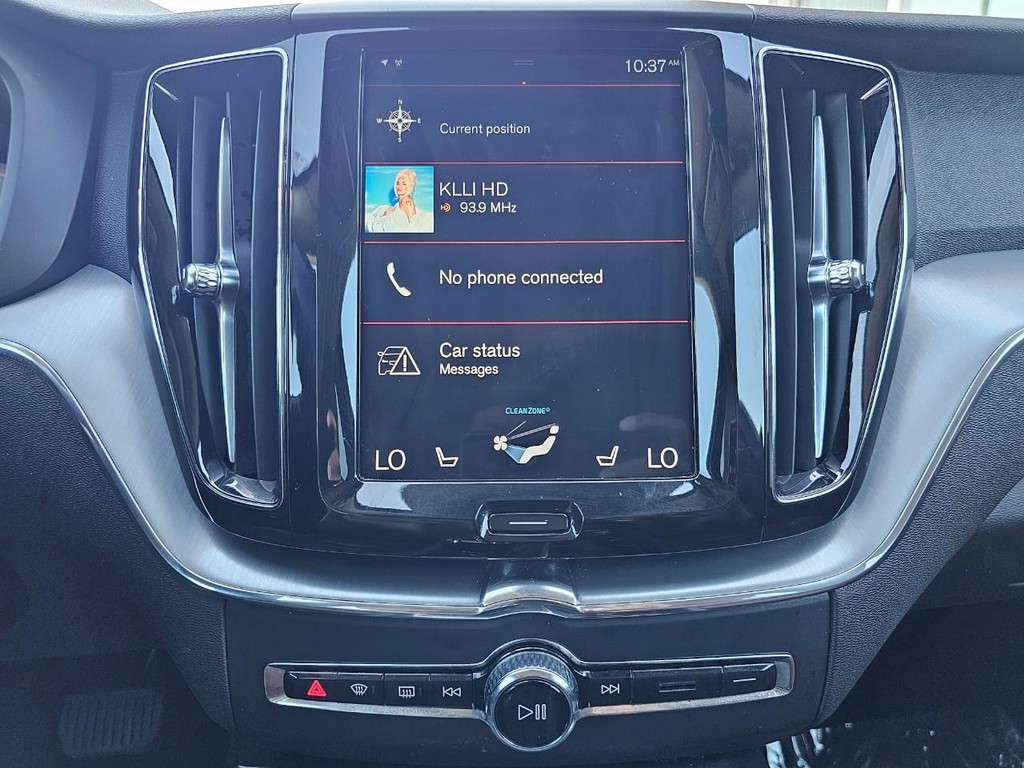 Volvo XC60 Vehicle Full-screen Gallery Image 34