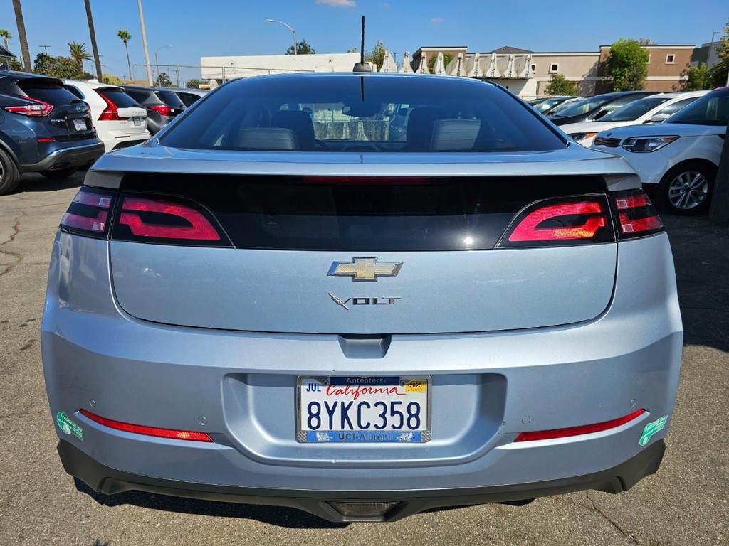 Chevrolet Volt Vehicle Full-screen Gallery Image 5