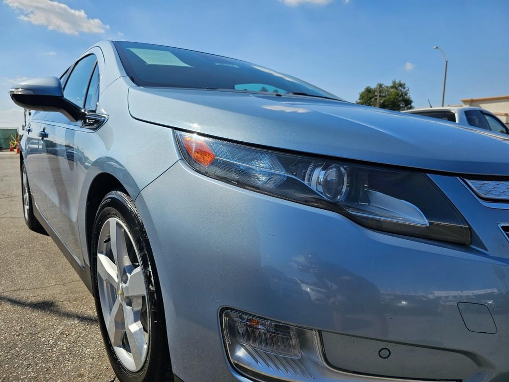 Chevrolet Volt Vehicle Full-screen Gallery Image 10