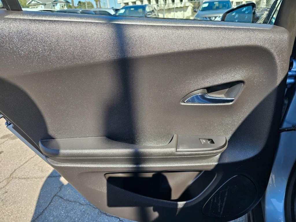 Chevrolet Volt Vehicle Full-screen Gallery Image 22