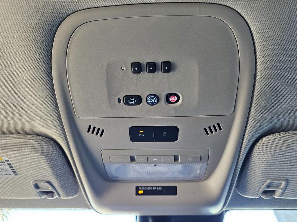 Chevrolet Volt Vehicle Full-screen Gallery Image 31