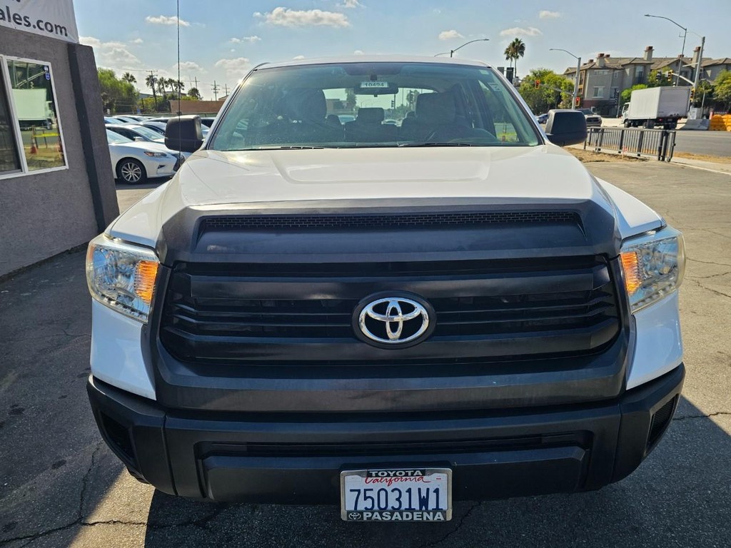 Toyota Tundra 2WD Truck Vehicle Full-screen Gallery Image 9