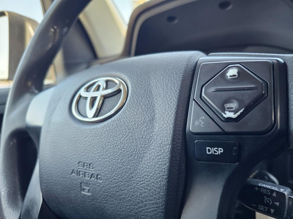 Toyota Tundra 2WD Truck Vehicle Full-screen Gallery Image 22