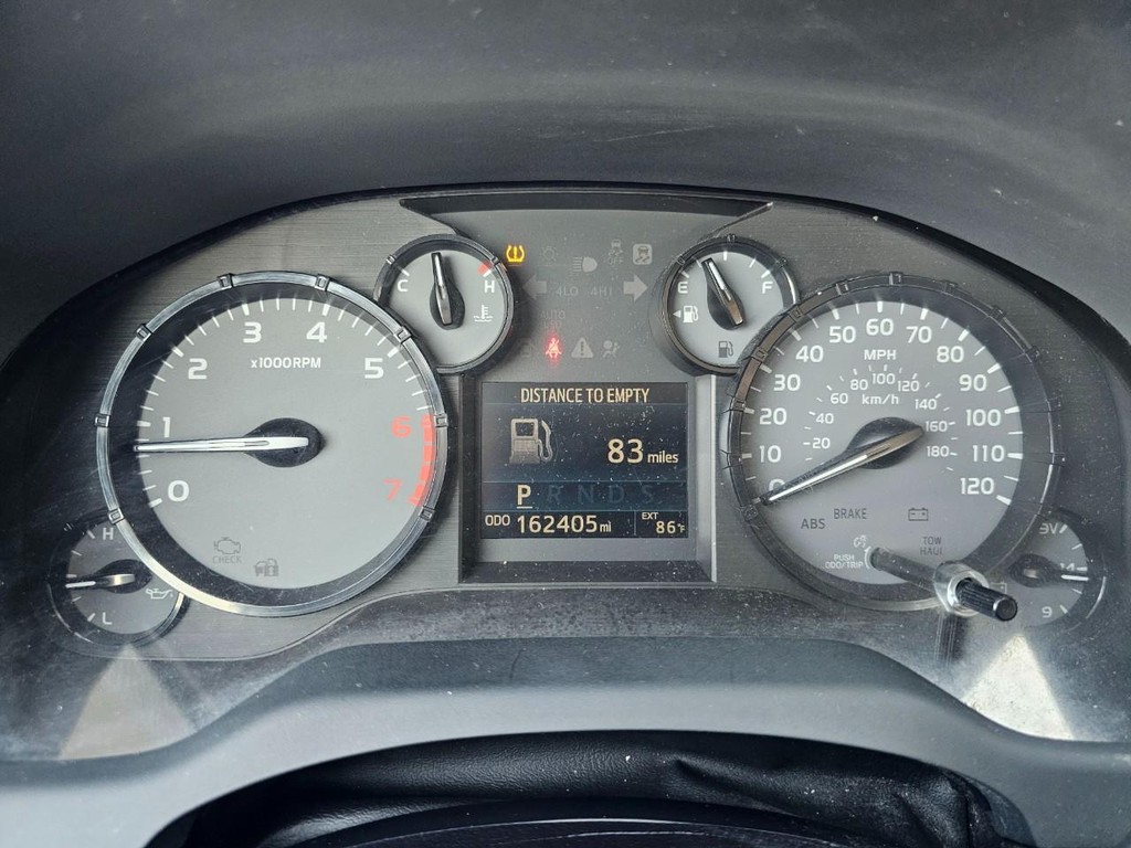 Toyota Tundra 2WD Truck Vehicle Full-screen Gallery Image 23