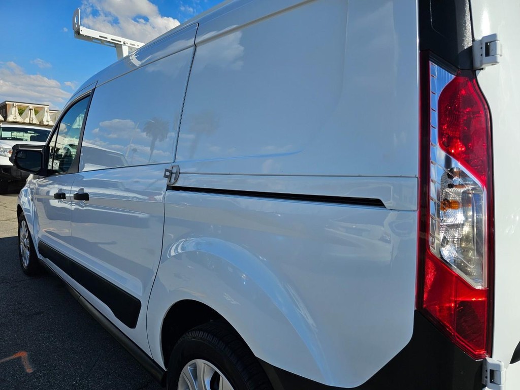 Ford Transit Connect Van Vehicle Full-screen Gallery Image 12