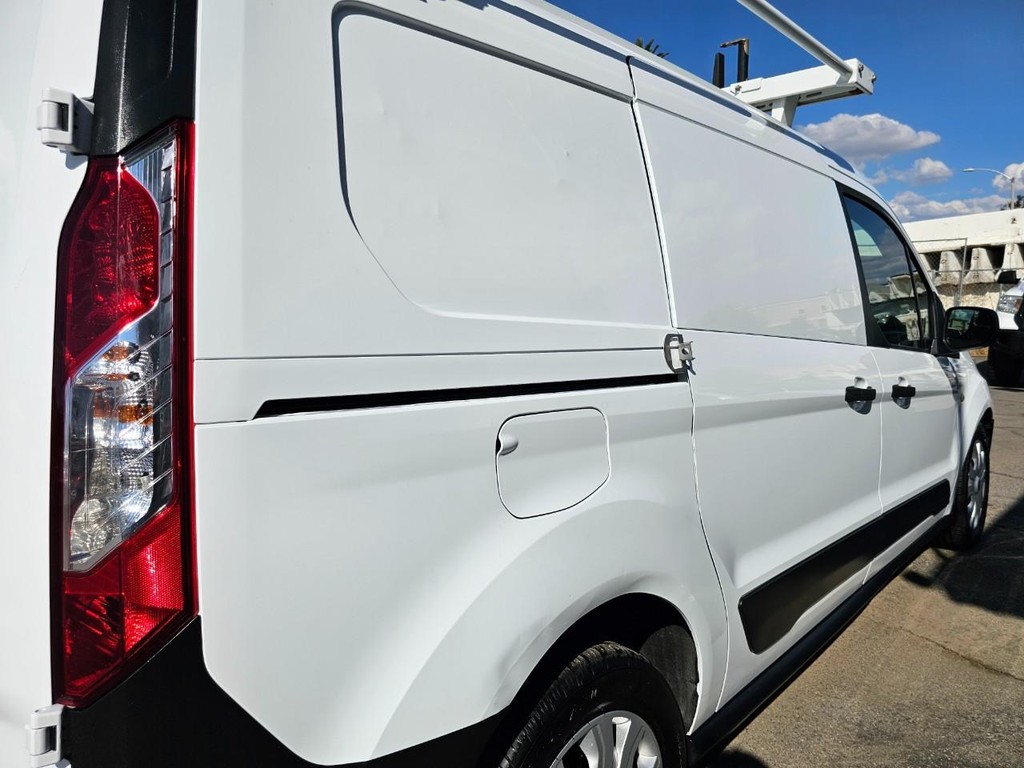 Ford Transit Connect Van Vehicle Full-screen Gallery Image 13