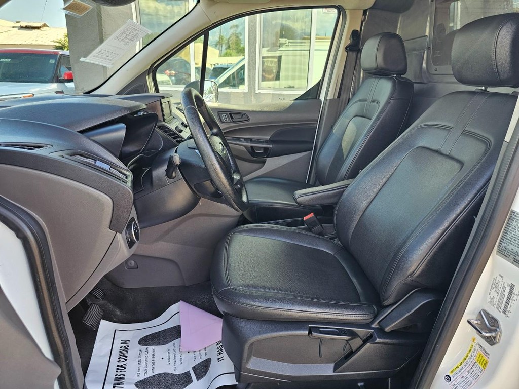 Ford Transit Connect Van Vehicle Full-screen Gallery Image 17