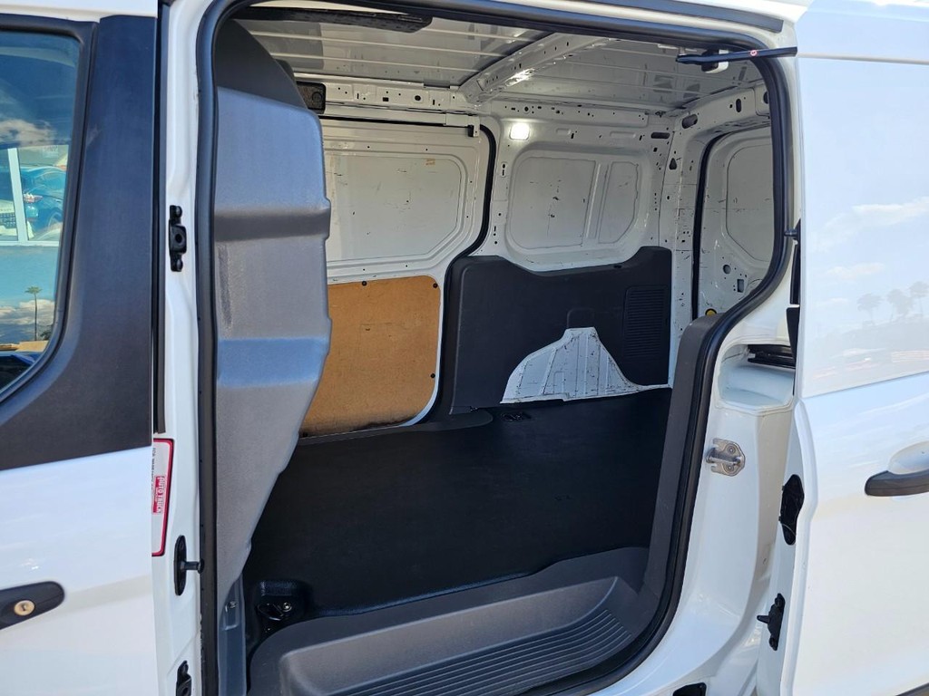 Ford Transit Connect Van Vehicle Full-screen Gallery Image 30