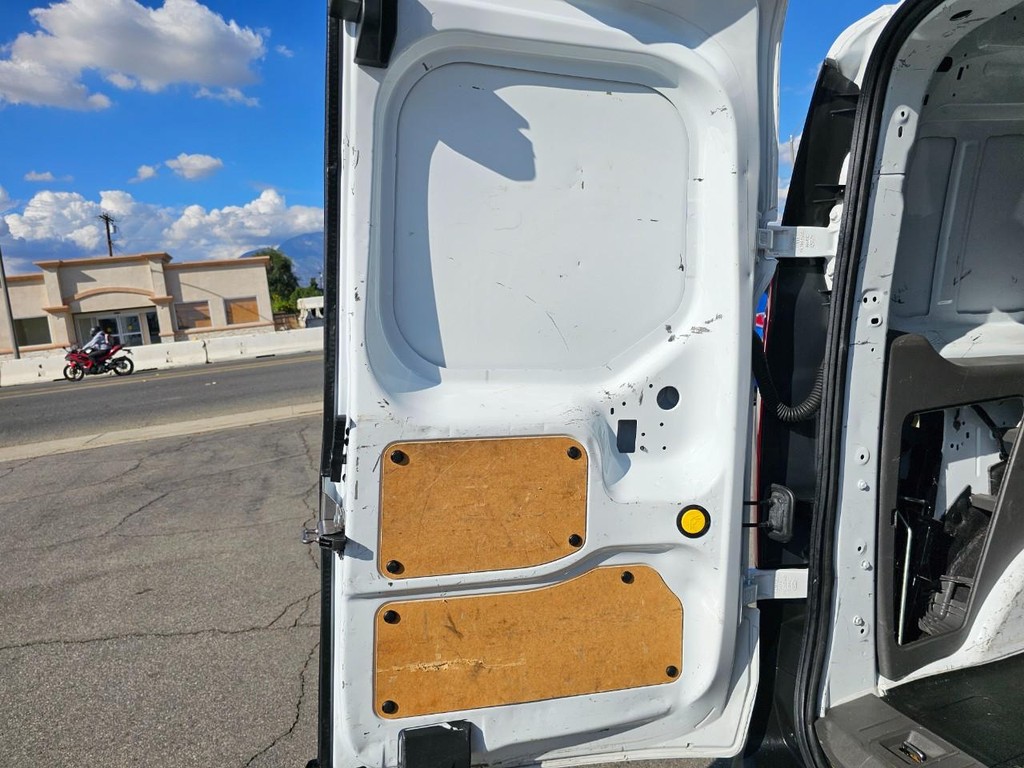 Ford Transit Connect Van Vehicle Full-screen Gallery Image 34