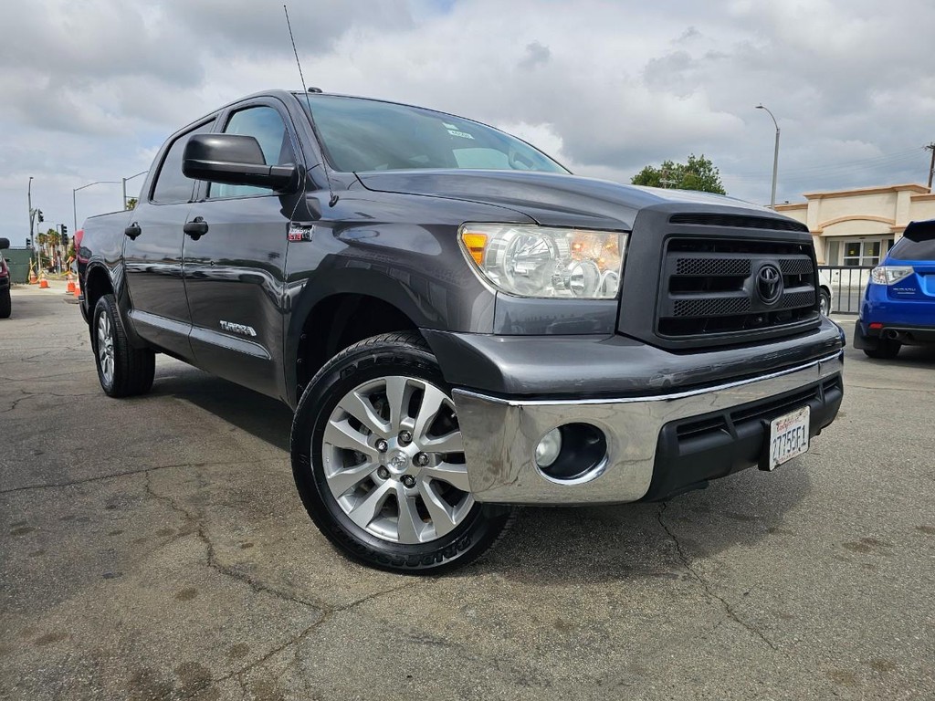 Toyota Tundra 2WD Truck Vehicle Full-screen Gallery Image 8