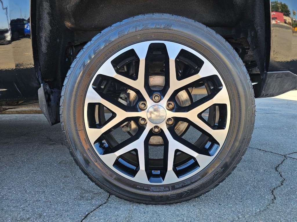 Chevrolet Silverado 1500 Vehicle Full-screen Gallery Image 10