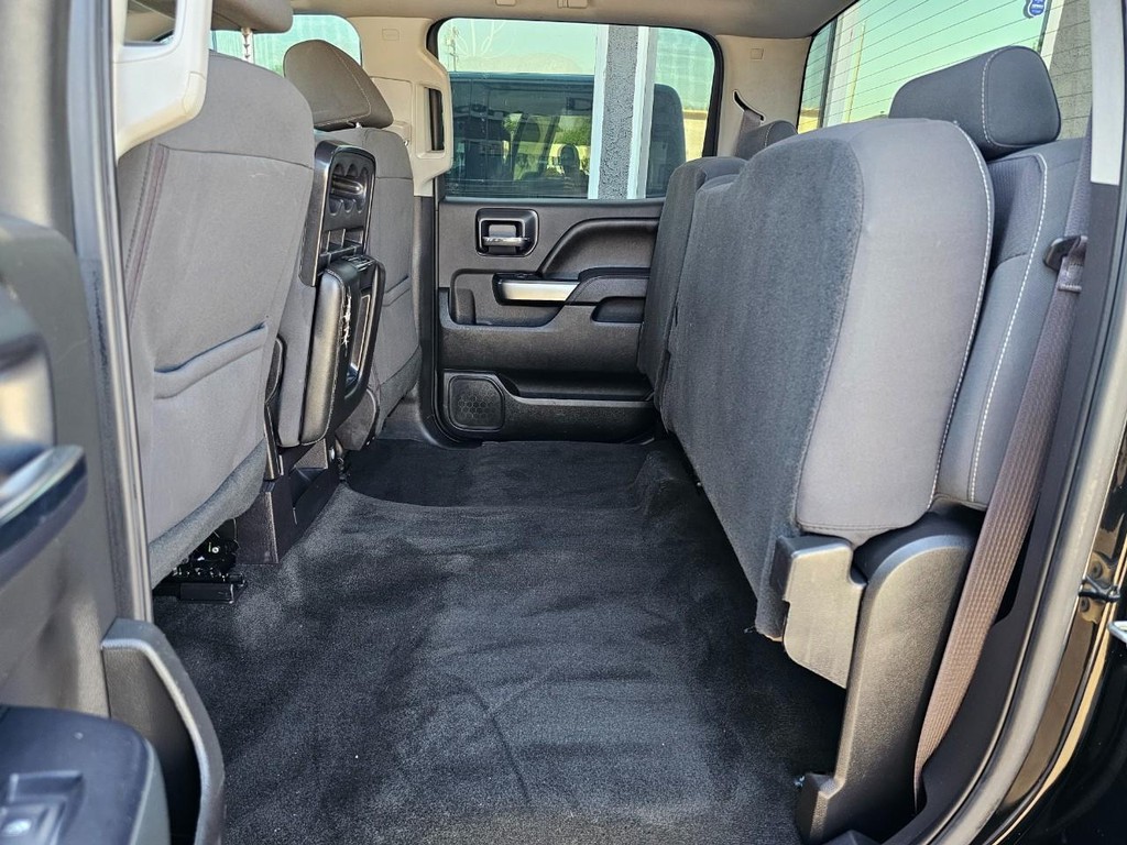 Chevrolet Silverado 1500 Vehicle Full-screen Gallery Image 21