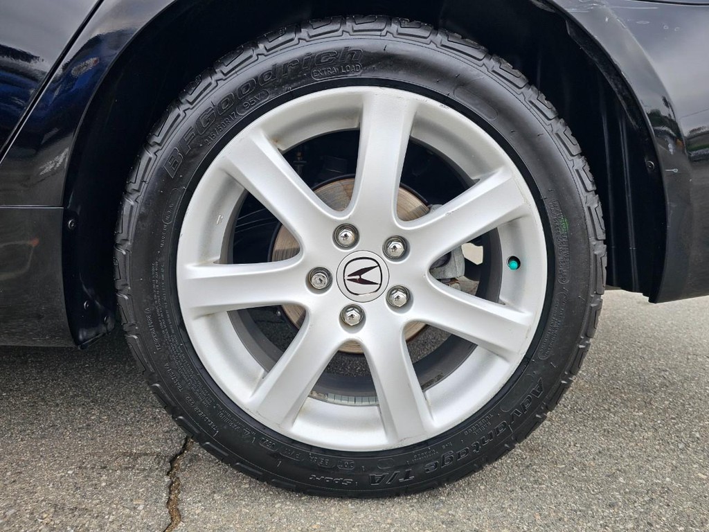 Acura TSX Vehicle Full-screen Gallery Image 16