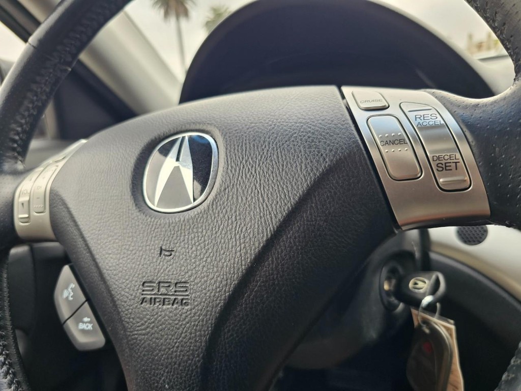 Acura TSX Vehicle Full-screen Gallery Image 21