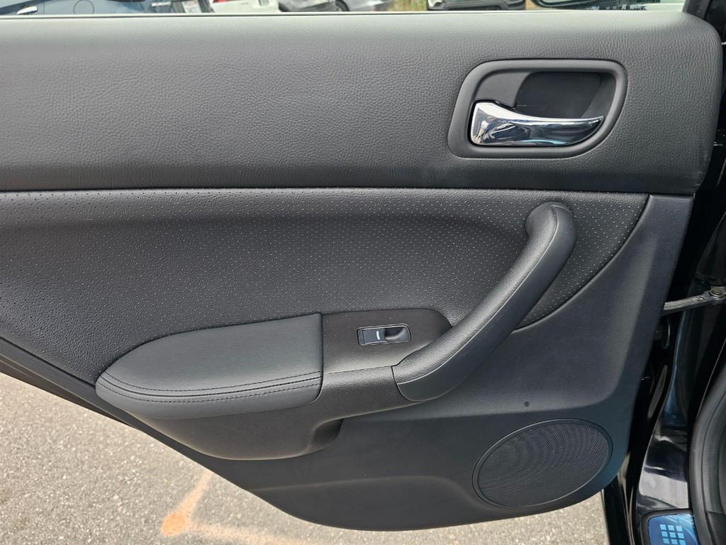 Acura TSX Vehicle Full-screen Gallery Image 24