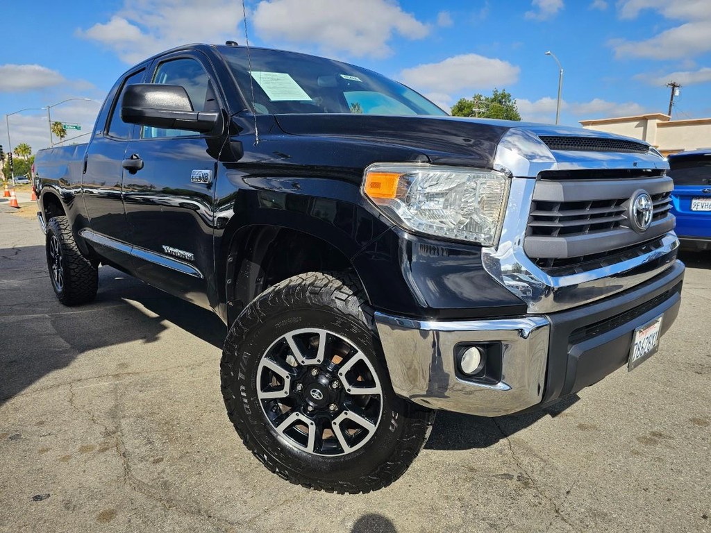Toyota Tundra 2WD Truck Vehicle Full-screen Gallery Image 8