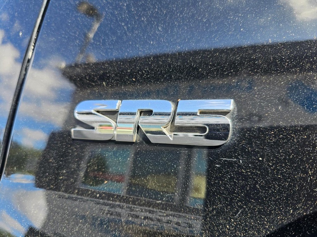 Toyota Tundra 2WD Truck Vehicle Full-screen Gallery Image 19