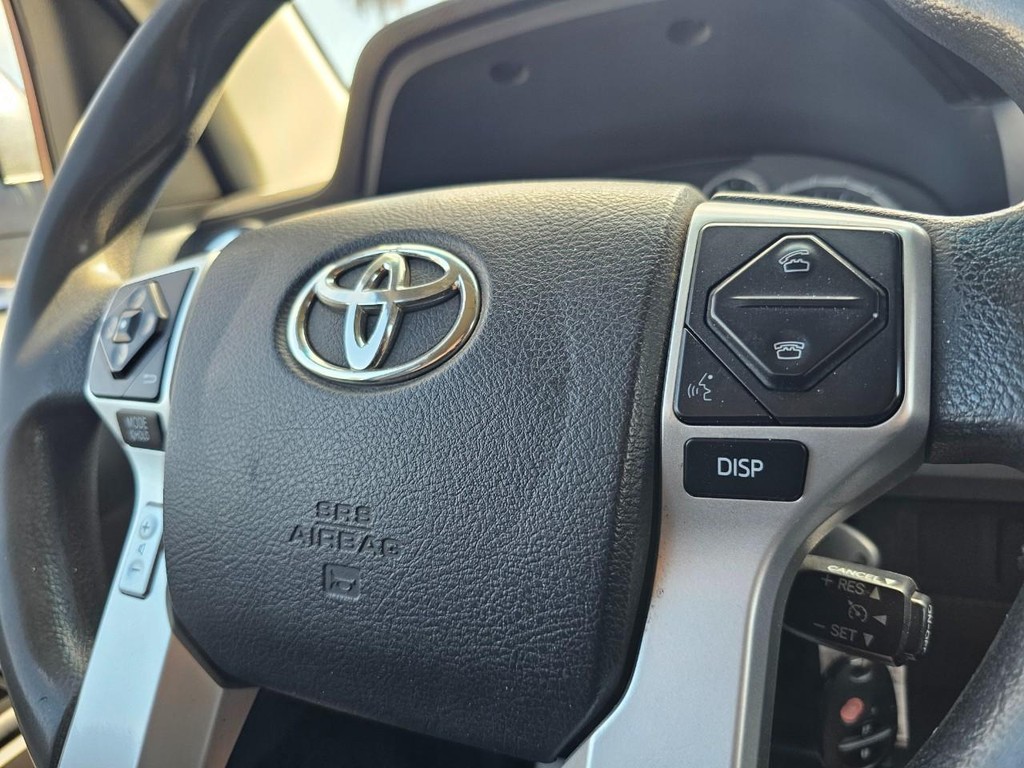 Toyota Tundra 2WD Truck Vehicle Full-screen Gallery Image 24