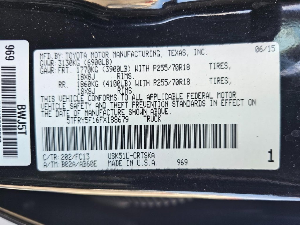 Toyota Tundra 2WD Truck Vehicle Full-screen Gallery Image 41