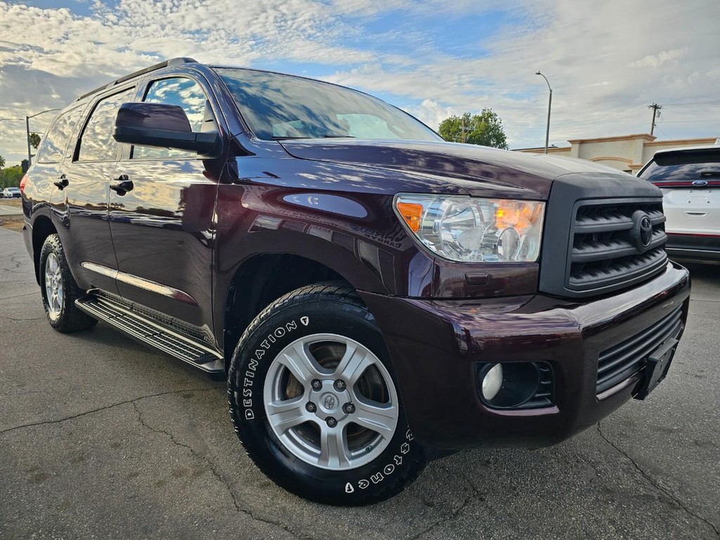 Toyota Sequoia Vehicle Full-screen Gallery Image 08