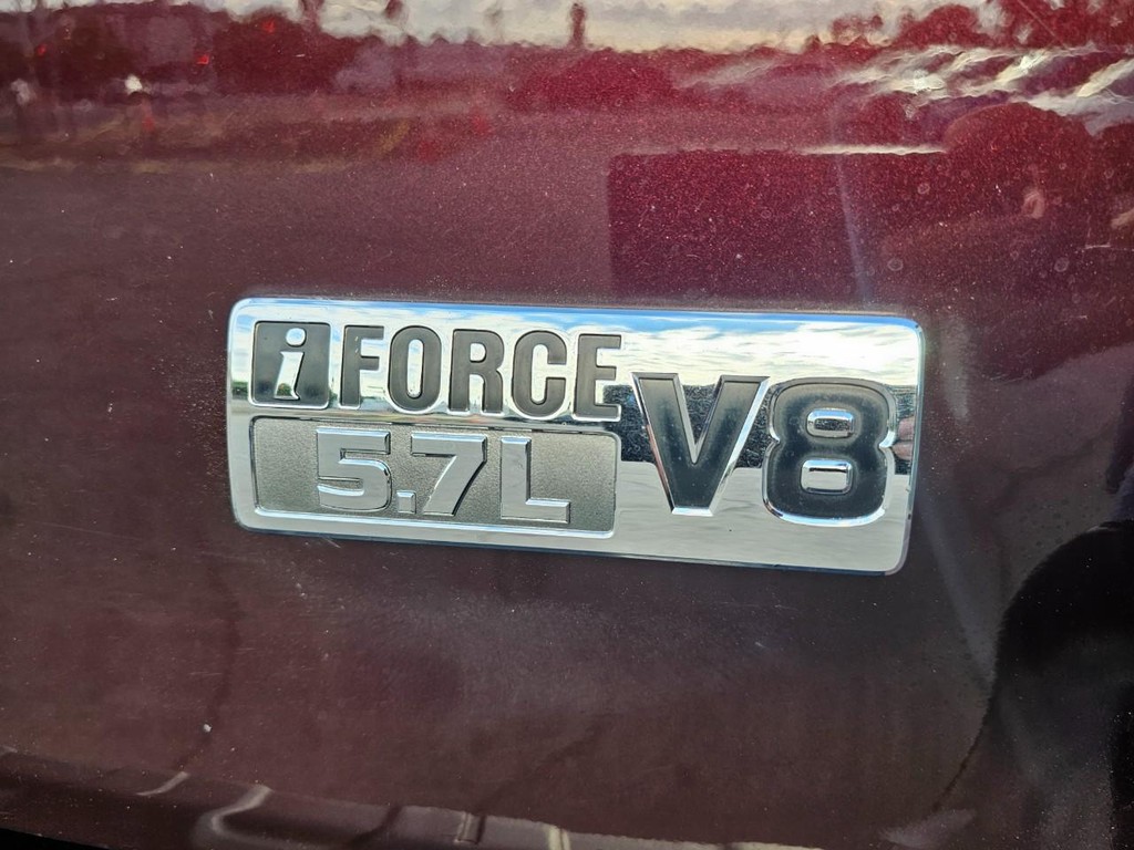 Toyota Sequoia Vehicle Full-screen Gallery Image 13